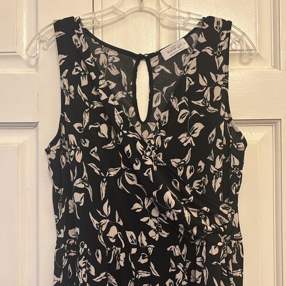 Women’s Sleeveless Jumpsuit, Size Large. Black, With Cream Floral Design. - Picture 2 of 7